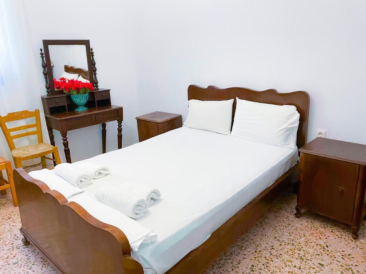 Katerina Beach Rooms Ándros 외부 사진