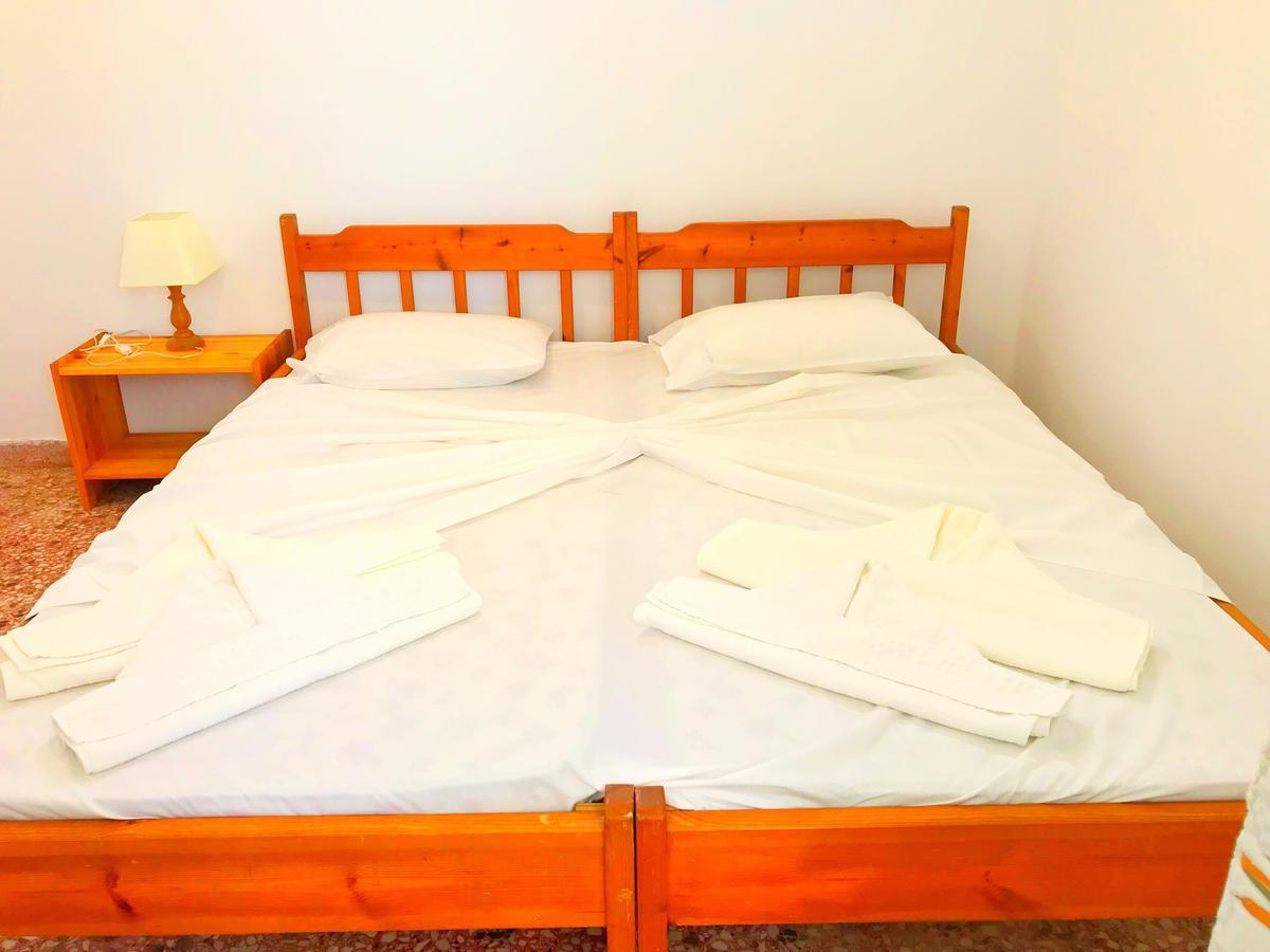 Katerina Beach Rooms Ándros 외부 사진