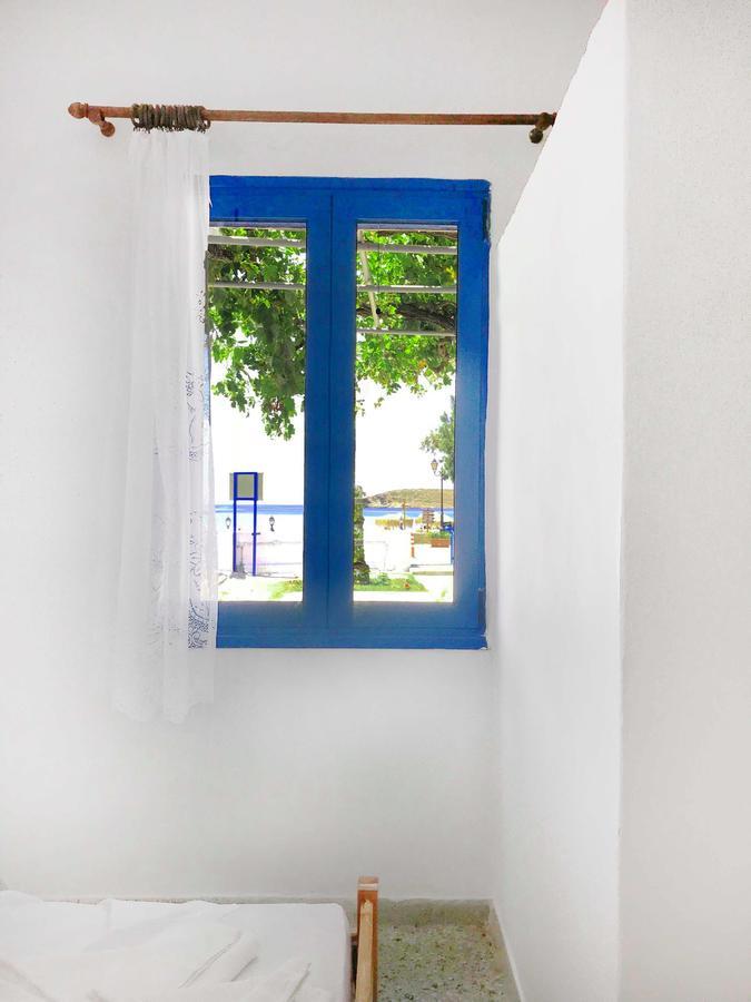 Katerina Beach Rooms Ándros 외부 사진