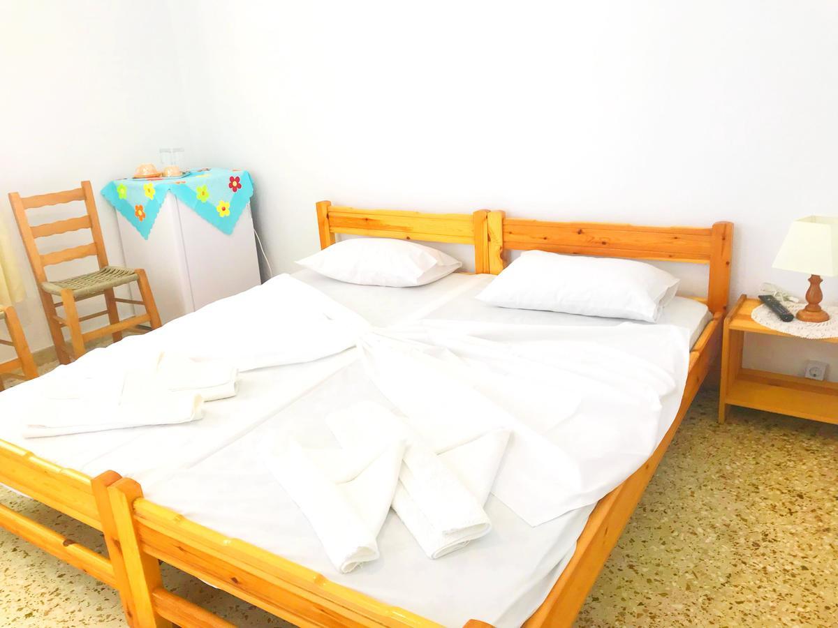 Katerina Beach Rooms Ándros 외부 사진