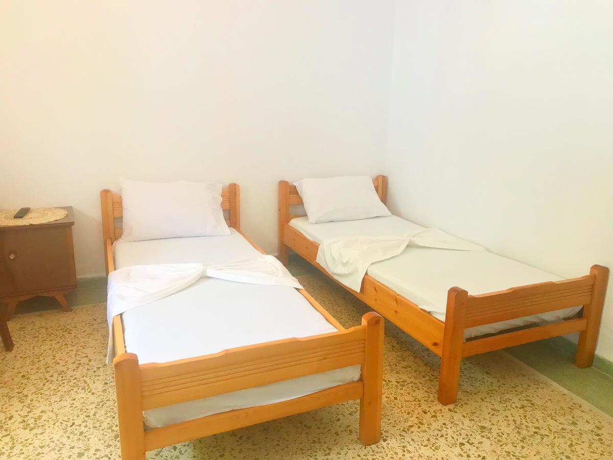 Katerina Beach Rooms Ándros 외부 사진
