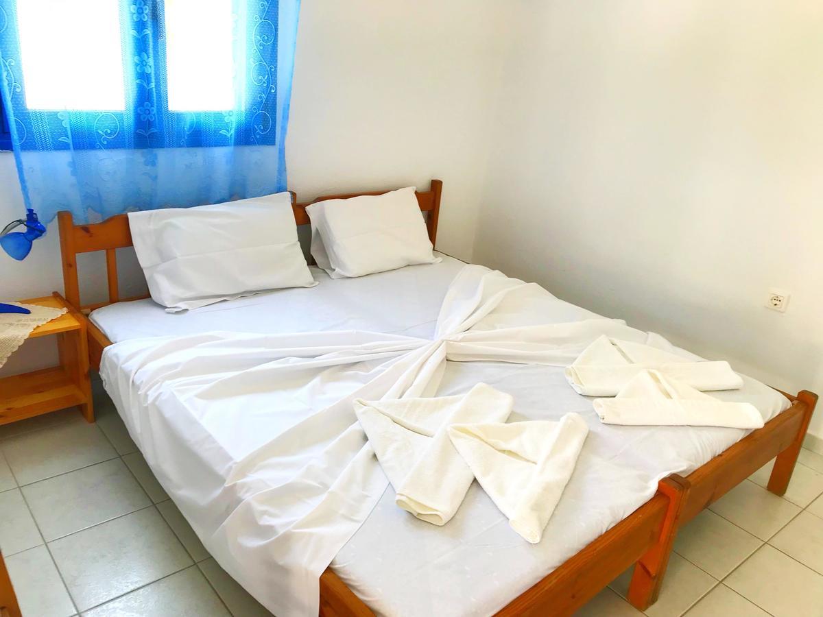 Katerina Beach Rooms Ándros 외부 사진
